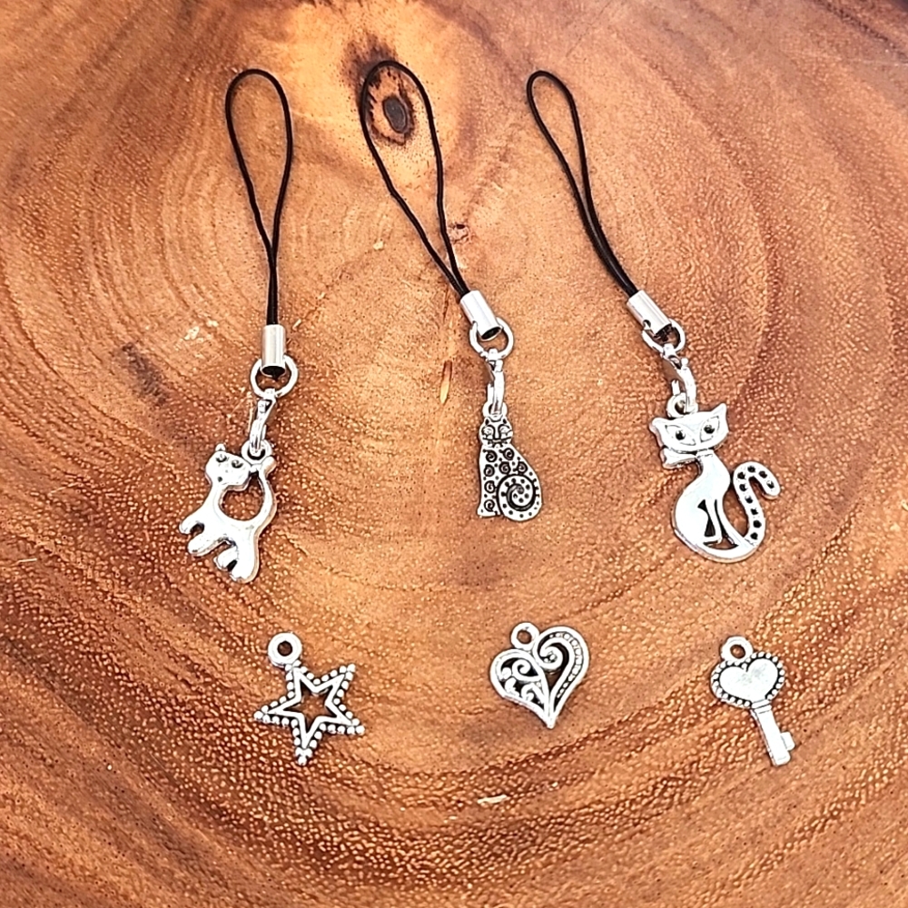 CELLPHONE ACCESSORIES / NWOT